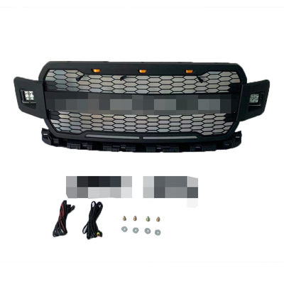 เครื่องแกรลด้านหน้ารถยนต์สีดํา สําหรับรถยนต์ Toyota Hilux Revo 2015-2018