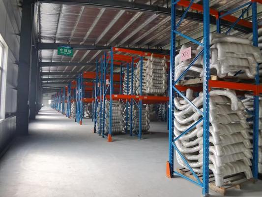 คันใหม่ประสิทธิภาพหน้าสแตนเลส bull bar กับไฟ Led สําหรับ Hiace Ford Jeep Mitsushi Lc200 toyota nissan ford jeep Toyota Hilux F150 Isuzu Hiace Mitsubishi jeep gmc ผนังใหญ่ Volkswagen