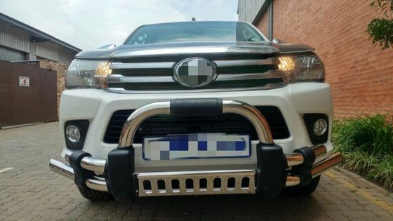 100% ผ่านการทดสอบทรงพลัง 4X4 Bullbar, กันชนหน้าบาร์สำหรับ Toyota Hilux Revo