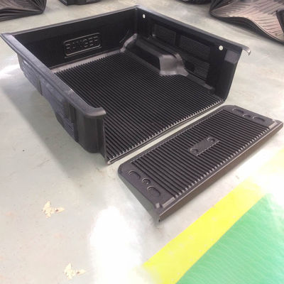 Dongsui OEM 4X4 อุปกรณ์เสริมในรถยนต์รถบรรทุกขอบเตียงซับ HDPE Double Cab Bedliner