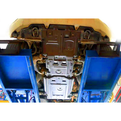 Dongsui OEM อะไหล่รถยนต์รถบรรทุกแผ่นกันกระแทกสำหรับโตโยต้าไฮลักซ์ Rocco Revo Vigo