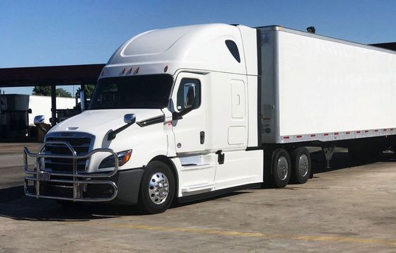 ผู้ผลิต OEM ขายส่ง 304 รถบรรทุกสแตนเลส Deer Guard เทคโนโลยีโปแลนด์สำหรับ Freightliner