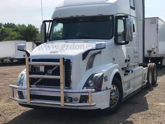 0.4 CBM Truck Deer Guard โครงสร้างที่กะทัดรัดสำหรับ  Freightliner Peterbilt