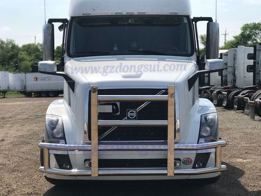 ผู้ผลิต OEM ขายส่ง 304 S / S รถบรรทุก Deer Guard กันชนสำหรับ American Semi Big Truck Heavy Buty Body Parts