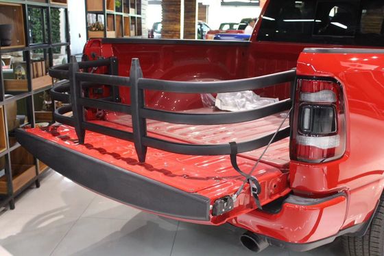 ผู้ผลิต OEM ขายส่งรถกระบะ 4X4 Universal รถบรรทุกเตียง Extender สำหรับ F-150 Tacoma Tundra Dodge Ram Hilux D-Max