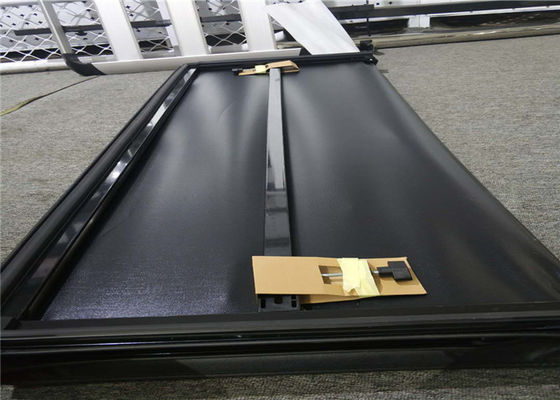 PVC Soft Tri Fold Tonneau Bed Cover รับประกัน 12 เดือนสำหรับ Toyota Hulix Revo
