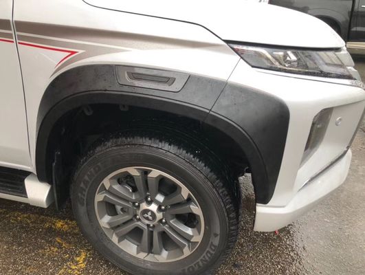 พลุบังโคลนรถบรรทุก Mitsubishi Triton 2019
