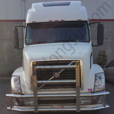 โรงงานดงซูยี แข็งแรงในอเมริกาเหนือ แบบคลาสสิก Semi Truck Bumper กองคุ้มกันกวางสําหรับเรือบรรทุก Cascadia Volvo International Prostar Kenworth Peterbilt Mack Pinnacle