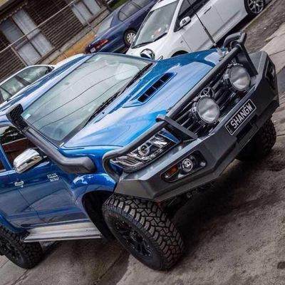ผู้ผลิต OEM ขายส่งผงเคลือบเหล็กหน้า Bull Bar สำหรับ Toyota Hilux Revo Vigo Nissan Navara Np300 D40