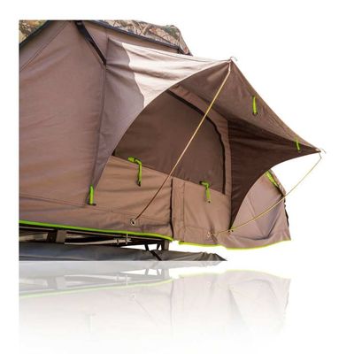 4x4 ผ้ากันฝนอลูมิเนียมท่องเที่ยวแคมป์ปิ้ง Suv รถ Soft Shell บนชั้นดาดฟ้าเต็นท์พร้อม Skylight