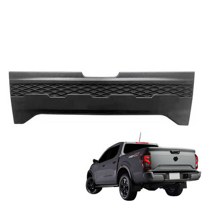 Nissan Navara Np300 Pickup Bed Extender ด้านหลังประตู Tailgate Trim แผง Cover