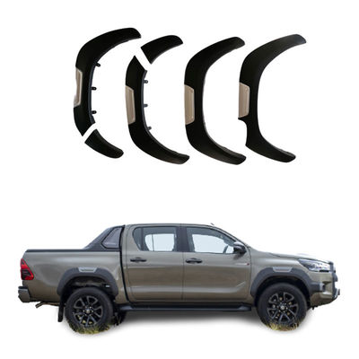 อุปกรณ์เสริมในรถยนต์ บังโคลนรถบรรทุก พลาสติก OEM สำหรับ Mitsubishi Triton